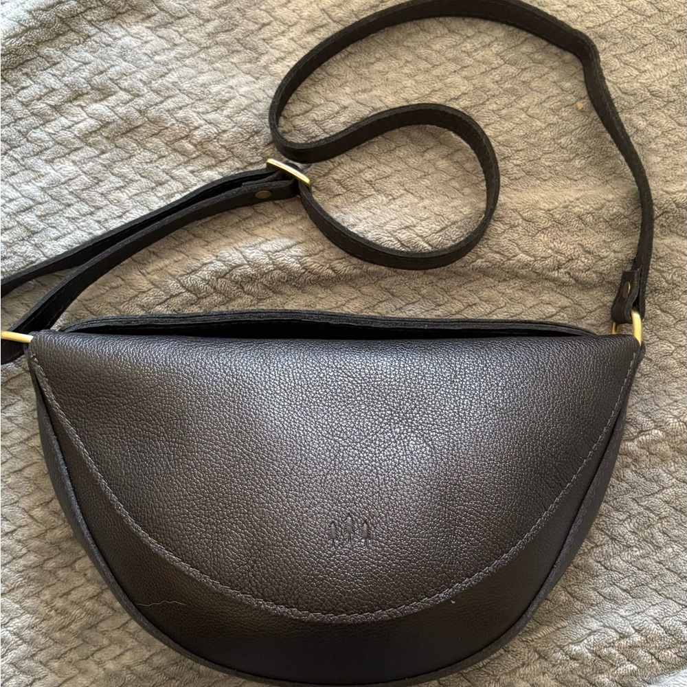 Portland Leather MEDIUM Koala sling Bag